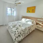 El Mar De La Tranquilidad Apartment *